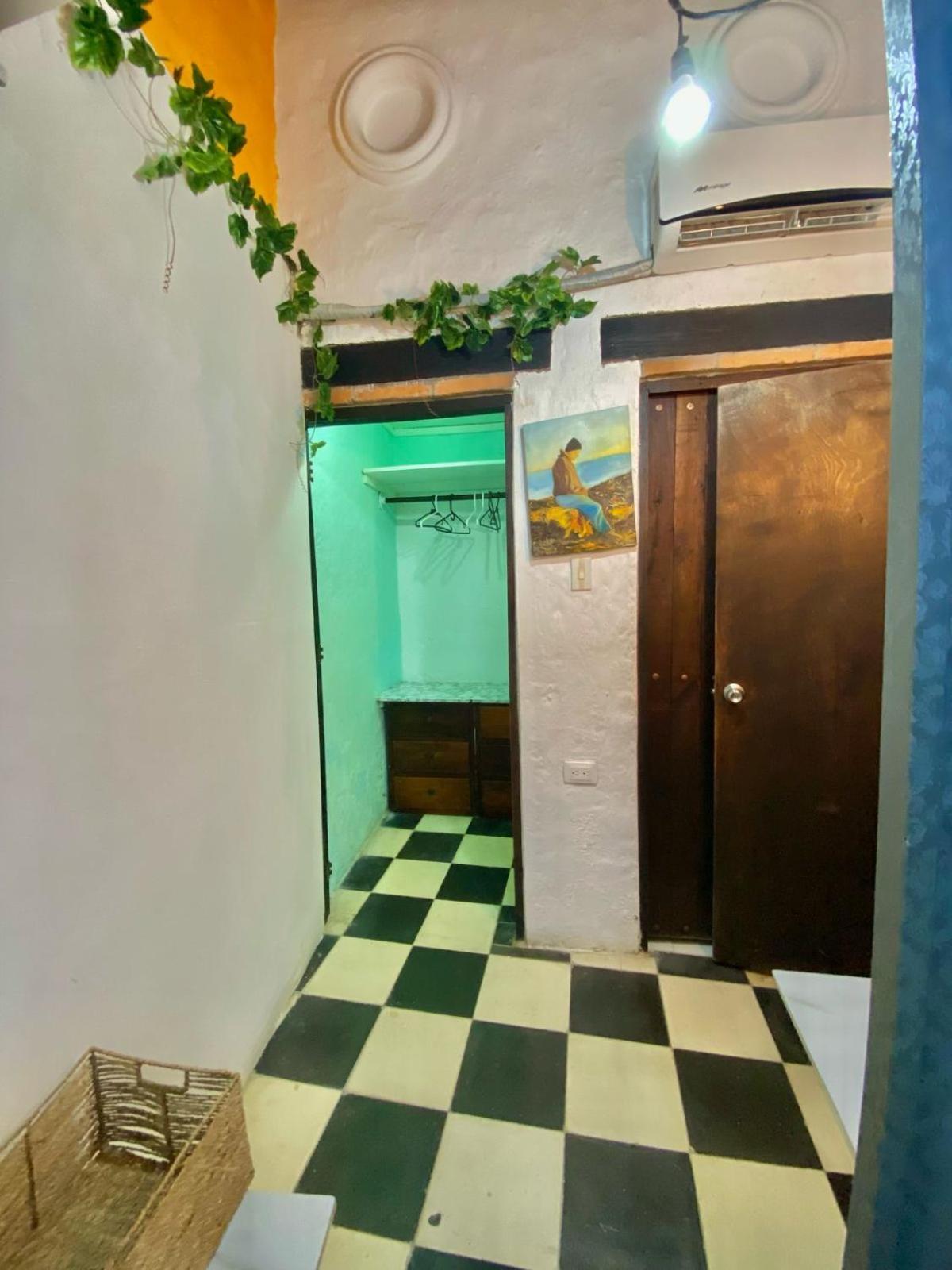 Hostel La Antigua Capsula Cartagena Exteriér fotografie